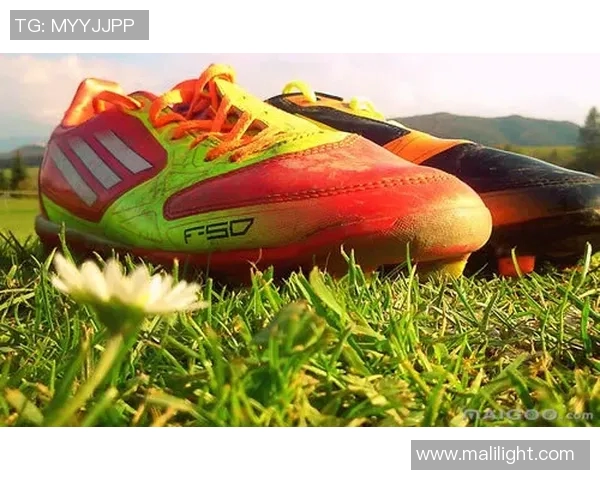 大牌球星推荐女款足球鞋选择指南 打造专业与舒适兼备的球场表现