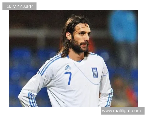 欧美足球球星独特发型解析：从经典到创新的发型风格演变